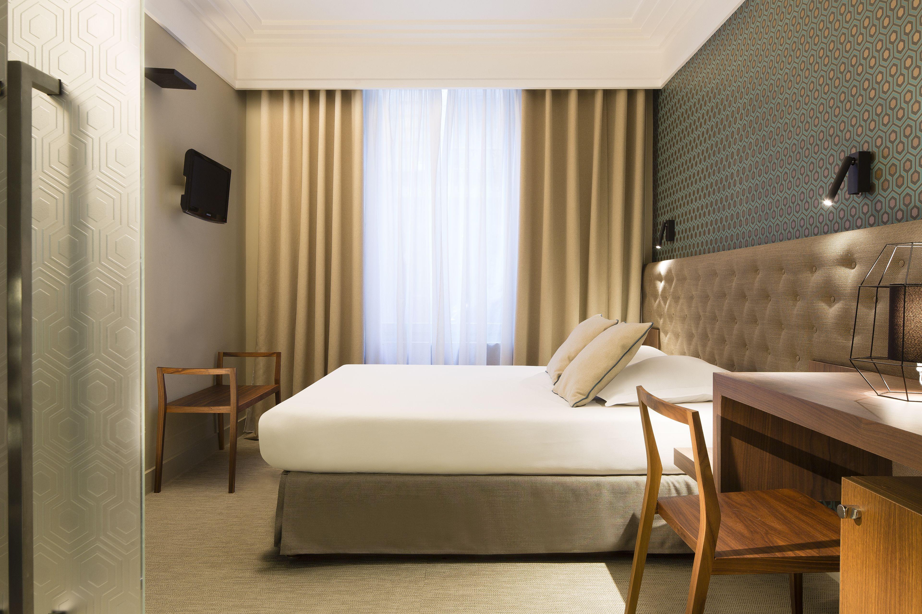 Hotel Sophie Germain 3*