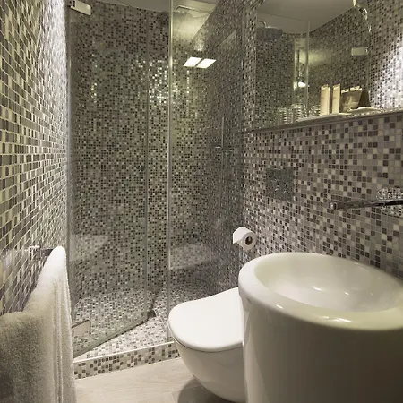 Sophie Germain Hotel 3*